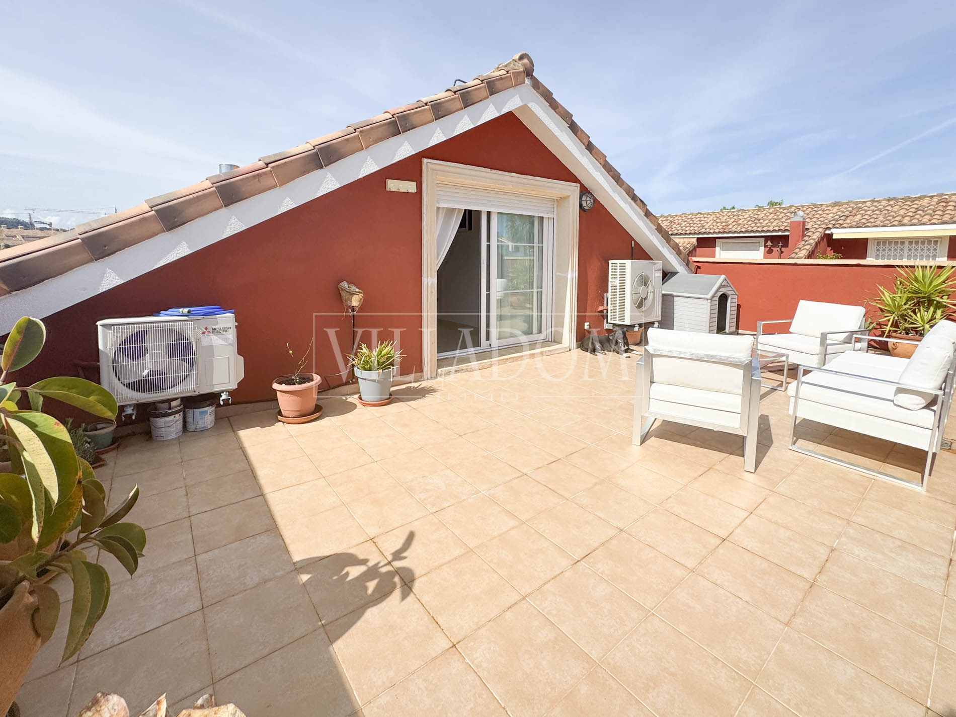 Duplex penthouse apartment very close to the port of Jávea.