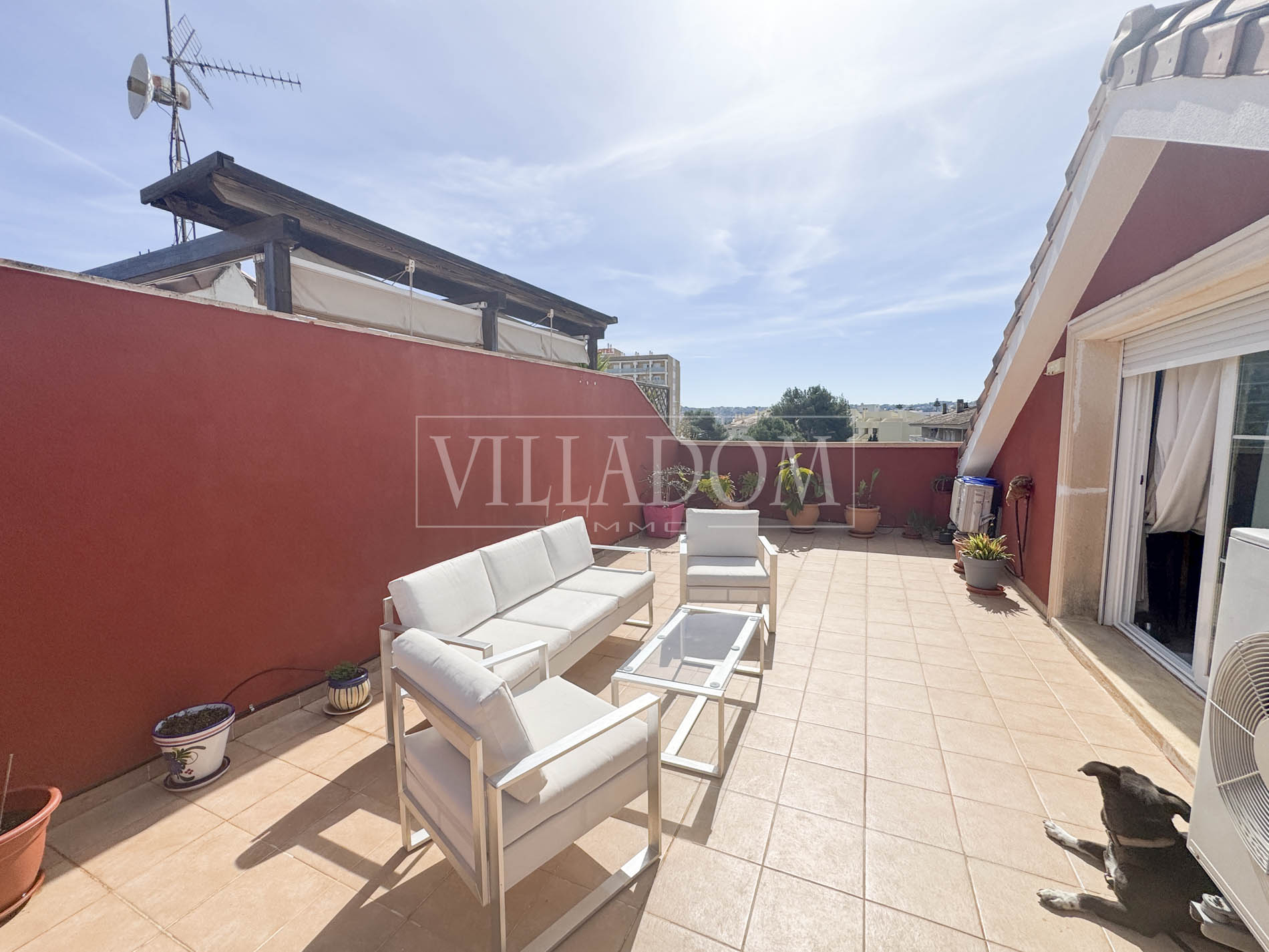 Duplex penthouse apartment very close to the port of Jávea.