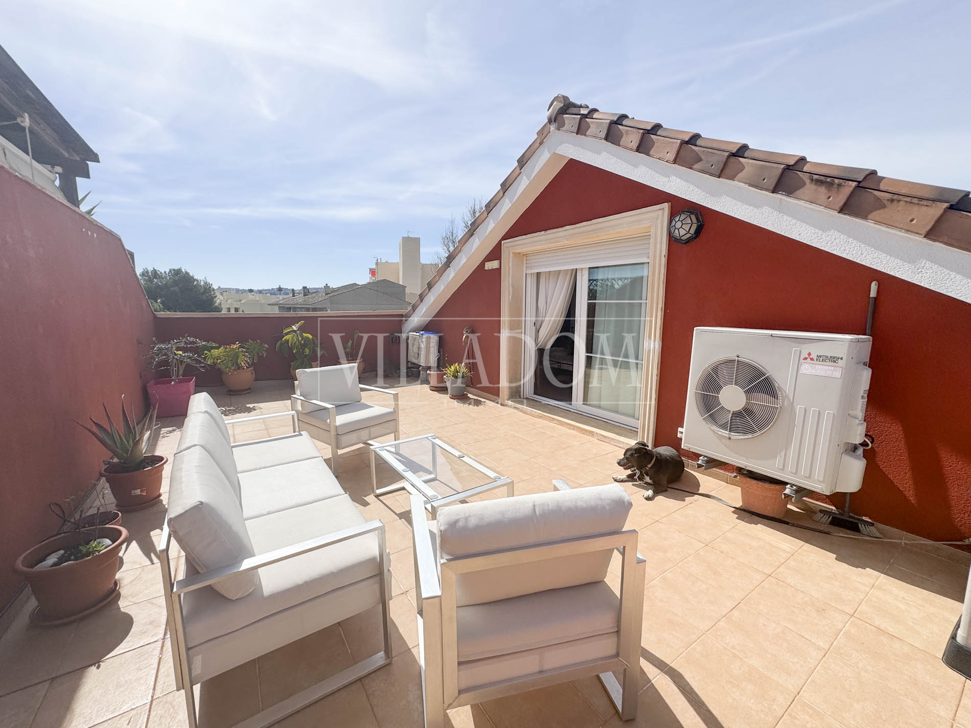 Duplex penthouse apartment very close to the port of Jávea.