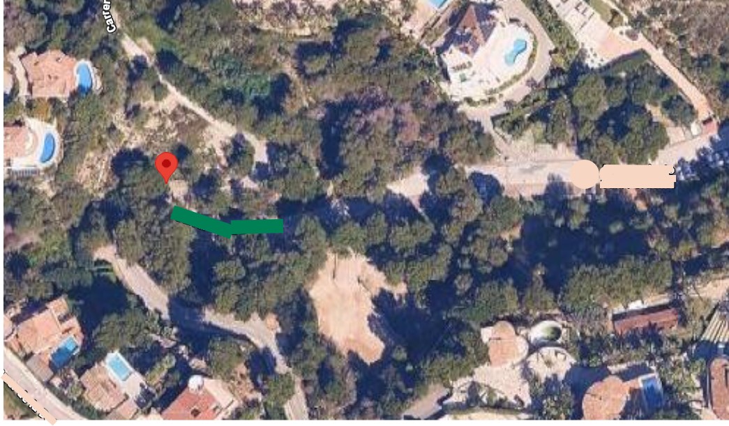 P300 - Grundstück für öffentliche Einrichtungen 200 Meter von der Cala Portichol - La Barraca entfernt