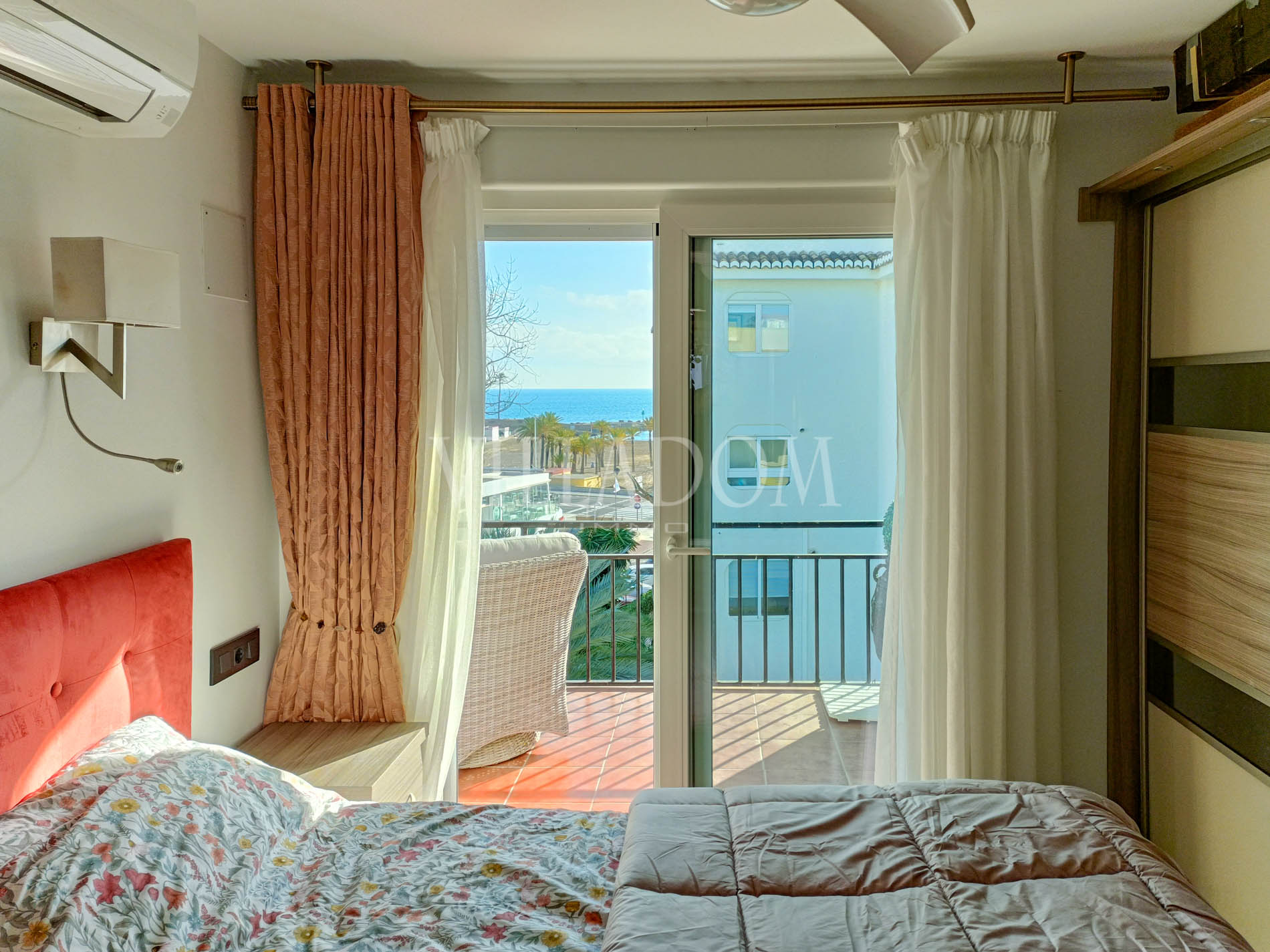 Exclusivo apartamento reformado con vistas al mar y Canal de la Fontana