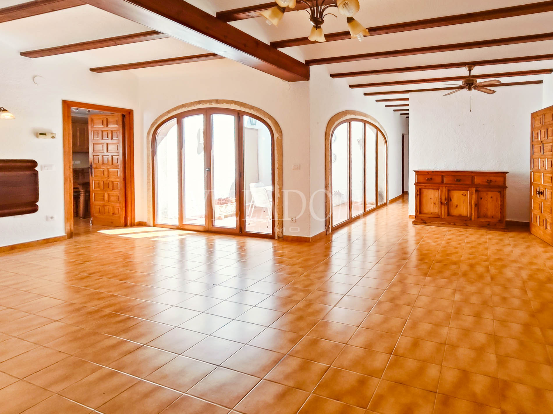 Villa tradicional de 4 dormitorios en venta en Jávea Montgó