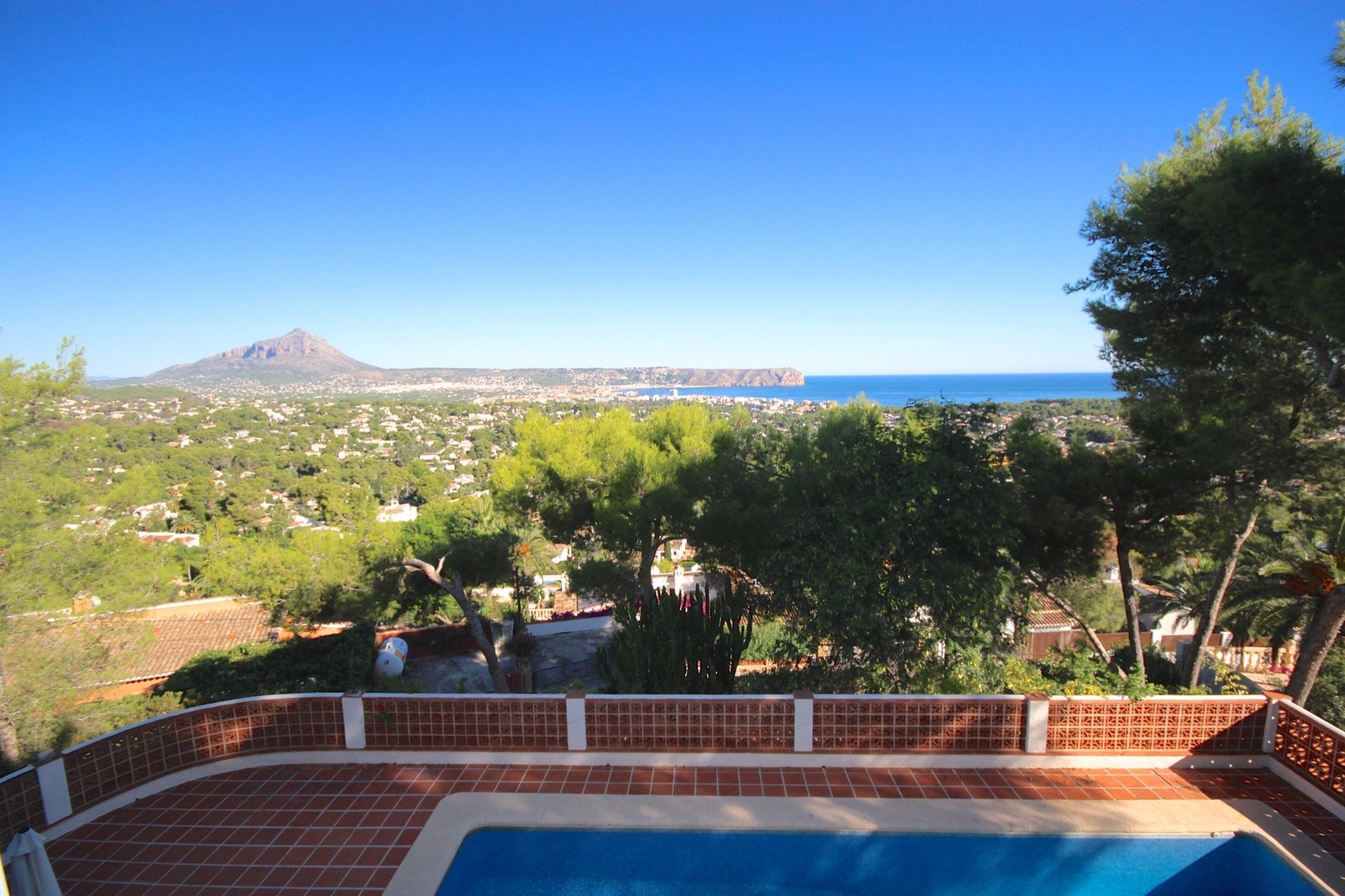 Villa con vistas panorámicas en venta con REDUCCIÓN DE PRECIO