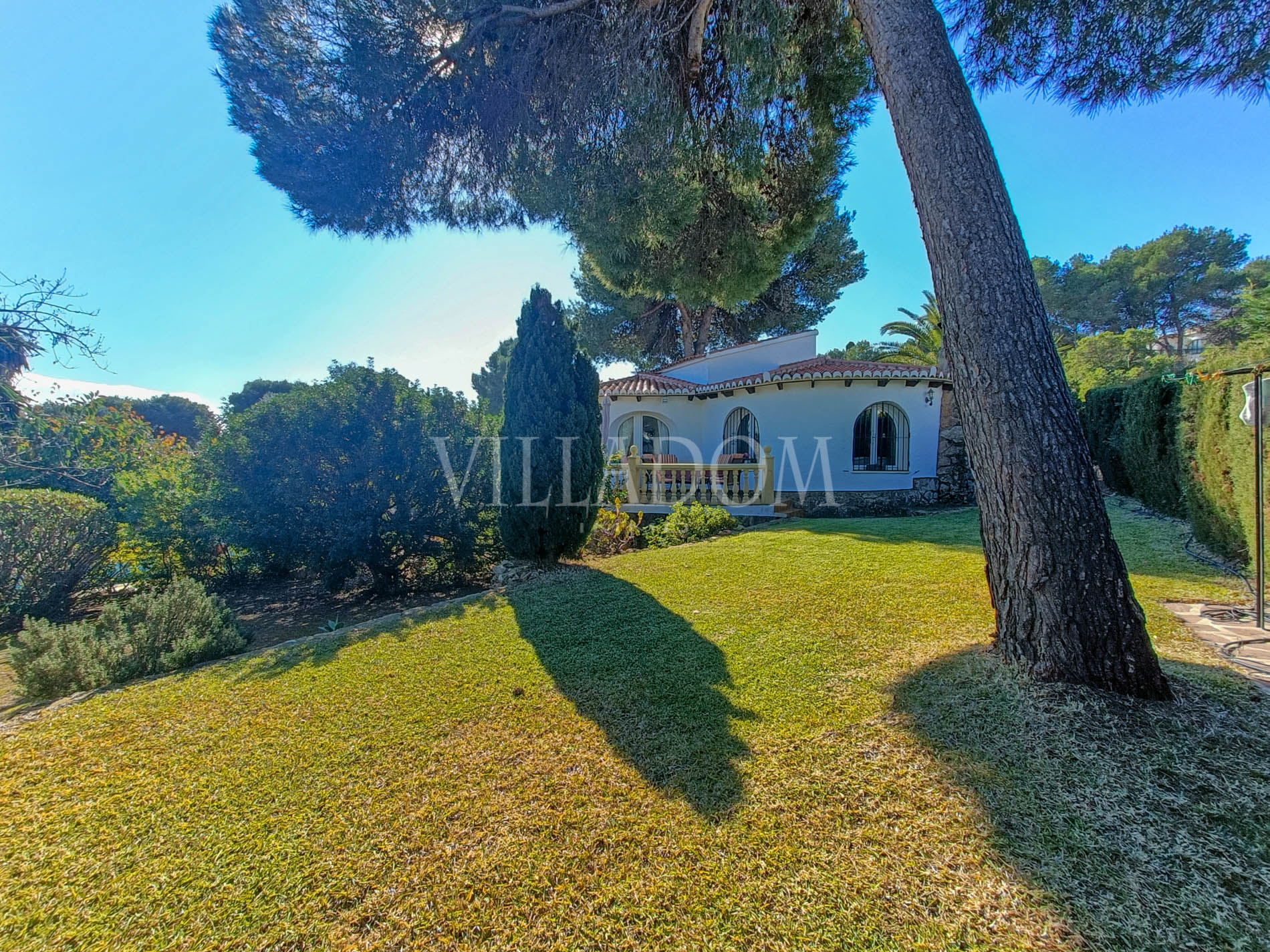 Villa mediterránea en venta en Jávea Balcón al Mar