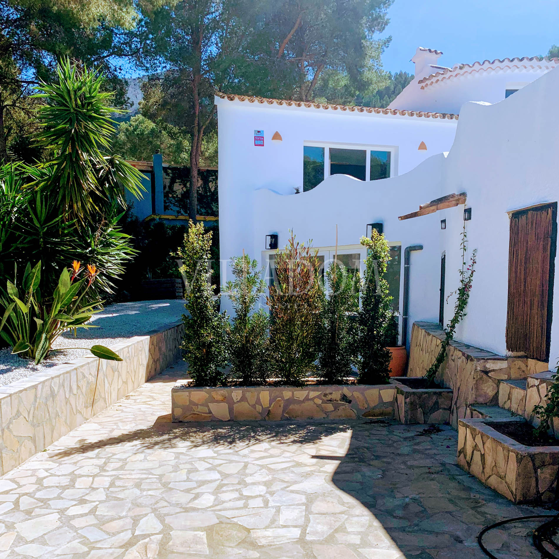Villa de estilo mediterráneo en venta en El Montgó Denia